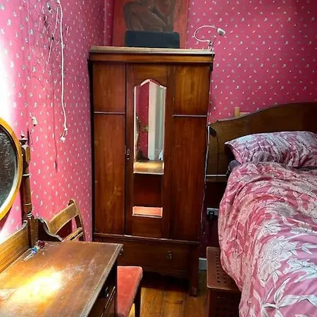 Very 2 Bedroom Flat In World Heritage Site * Edimburgo