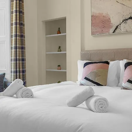 Stylish Elegance In City's Heart Edinburgh