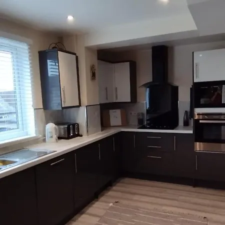Villa 3 Bed House In - Private Parking Edimburgo