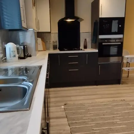 Villa 3 Bed House In - Private Parking Edinburgh