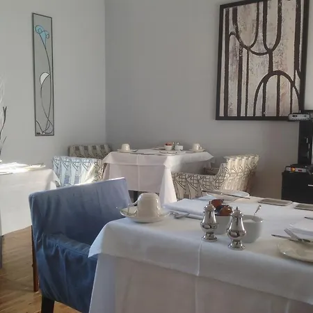 بيت ضيافة The Beverley 4*