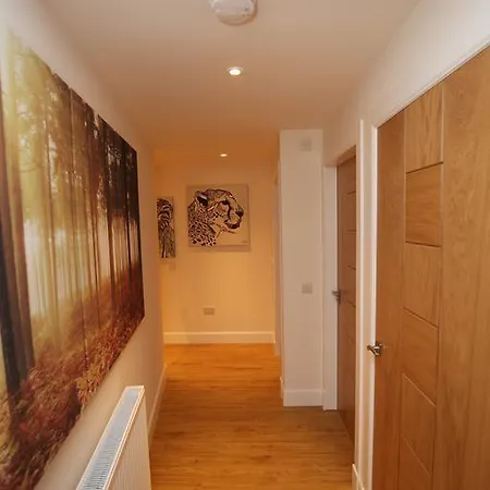 Pearl - Dalry House *