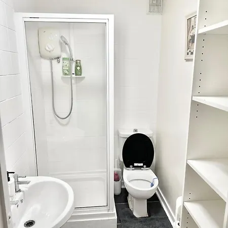 Apartment C&e