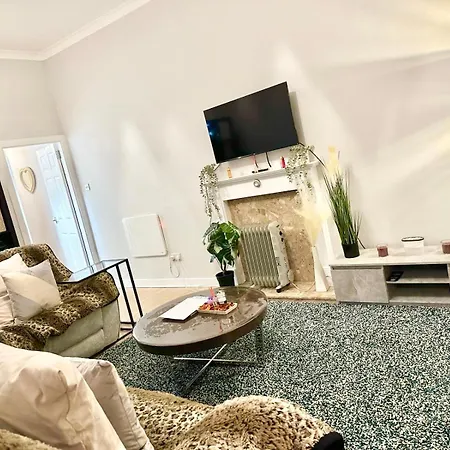 C&e Apartment Edinburgh
