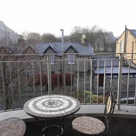 Stunning View 2 Bedrooms Apartment