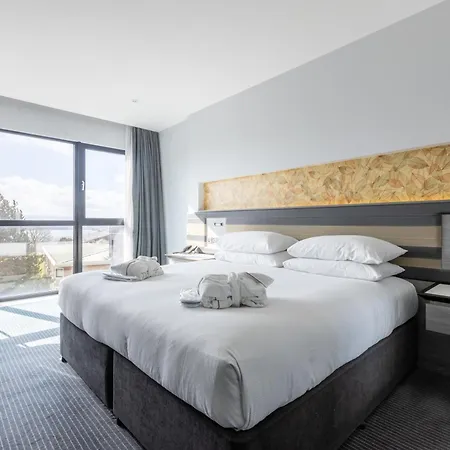 Doubletree By Hilton Edinburgh - Queensferry Crossing Hotel