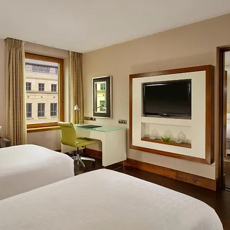 Sheraton Grand & 5*