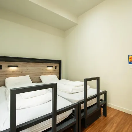 Hostel A&o
