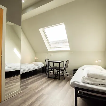 Hostel A&o