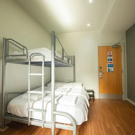 A&o Hostel *