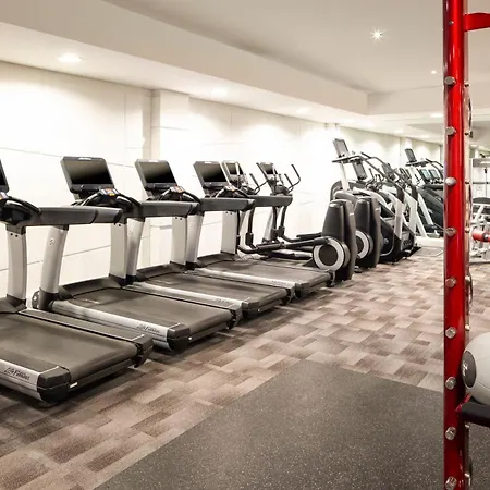 Marriott Holyrood 4*