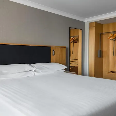 Marriott Holyrood 4* Edimburgo
