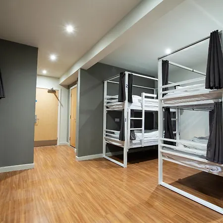 Hostel A&o