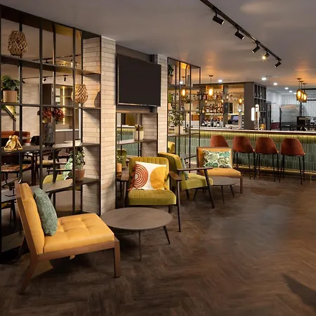 Four Points By Sheraton Hotel 4*