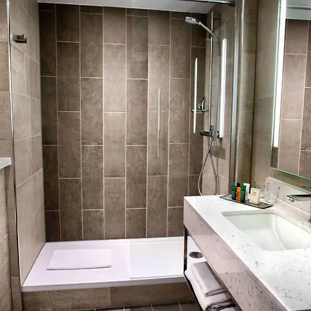 Hilton Carlton 4* Édimbourg