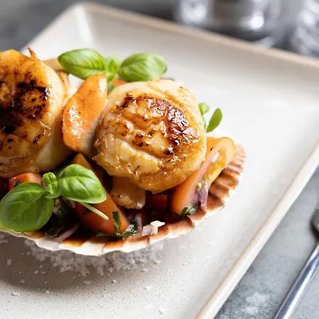 Four Points By Sheraton Hotel 4*