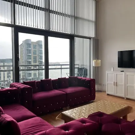 شقة Spacious Penthouse *