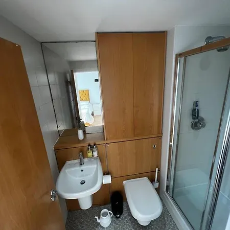 Spacious Penthouse Edinburgh