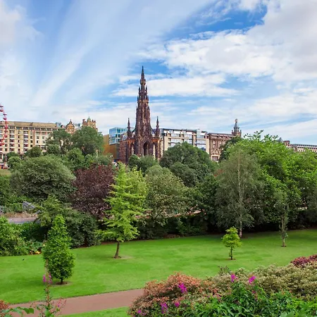 Luxury Apartment, Stafford Street * Edinburgh