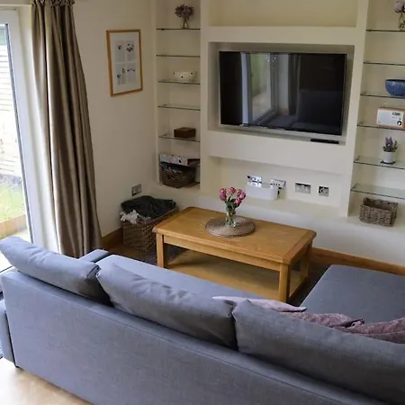 Wardie Garden Apartment Edinburgh
