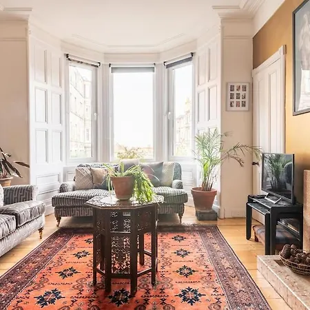 Holyrood Park: Lush & Arty 2 Double Bed Flat Appartamento *