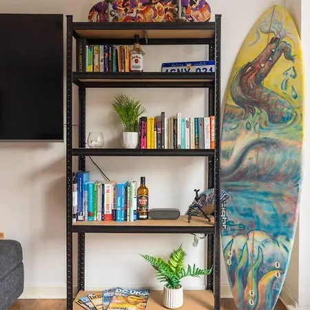 아파트 Stunning 1 Bd Flat In Lochend Park With A Patio