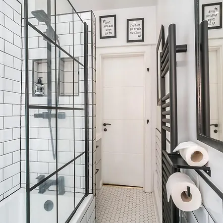 Pass The Keys Trendy Historic Flat Sleeps 4 To 6 Near Leith Shore * Edinburgh