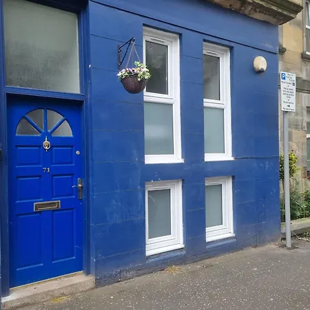 Apartament A Unique Two Level Main Door Flat In Leith, 3 Bedrooms. *