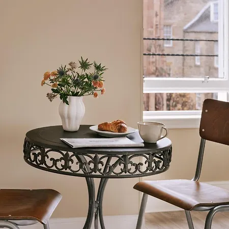 Aparthotel Sonder Royal Garden Edinburgh