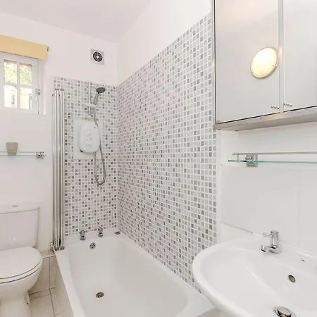 The Well Court Apartment Edinburgh