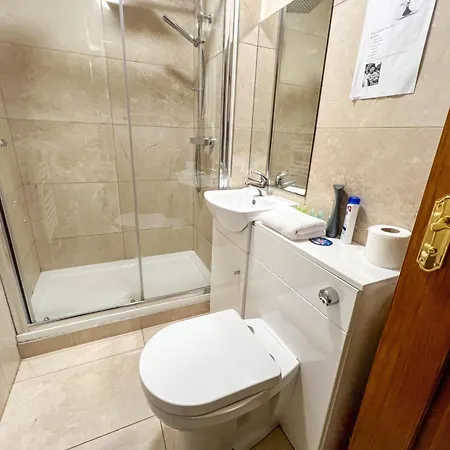 Charming 2bed In The Heart Of Apartment *
