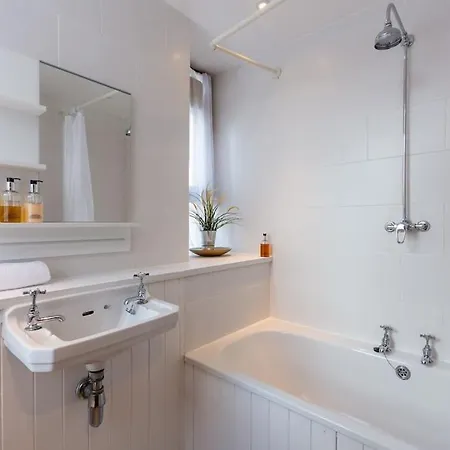 The Converted Stables - A Characterful Mews House Holiday home