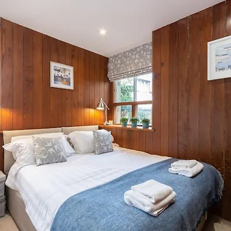 Сasa de vacaciones The Converted Stables - A Characterful Mews House
