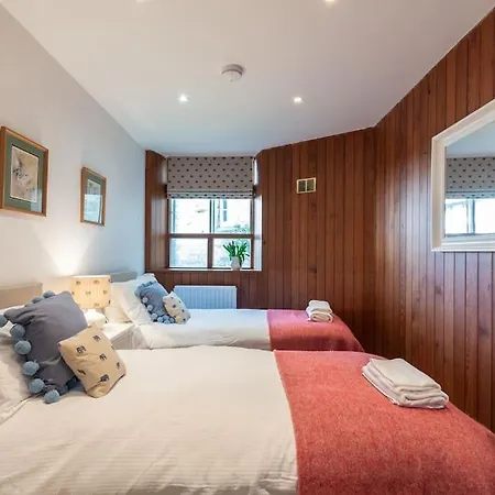 Сasa de vacaciones The Converted Stables - A Characterful Mews House Edimburgo