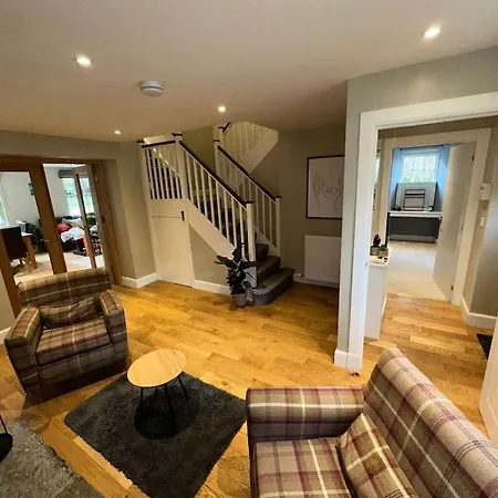 Villa The Gate House - 3 Bed & Parking *