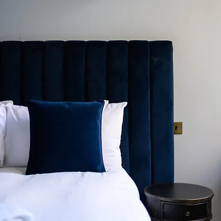 Queen Charlotte ゲストハウス エディンバラ