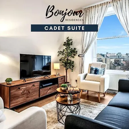Cadet - Cosy & Central-grassmarket, Newly Decorated!