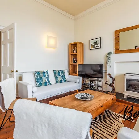 Belleville Central St James Quarter Free Offsite Parking & Views By Bonjour Residences Apartment *