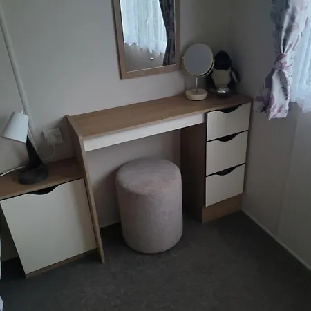 Cozy Caravan Near Holiday home Edinburgh