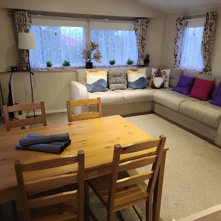 Nyaraló Cozy Caravan Near Edinburgh