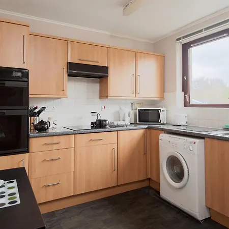 Logie Green Road * Edinburgh