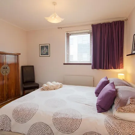 Apartment Logie Green Road