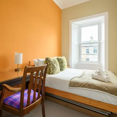 5-br 3-bth Newington - Modern & Spacious Апартаменты