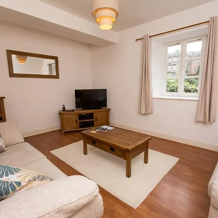 Apartment Great Junction Street Edinburgh