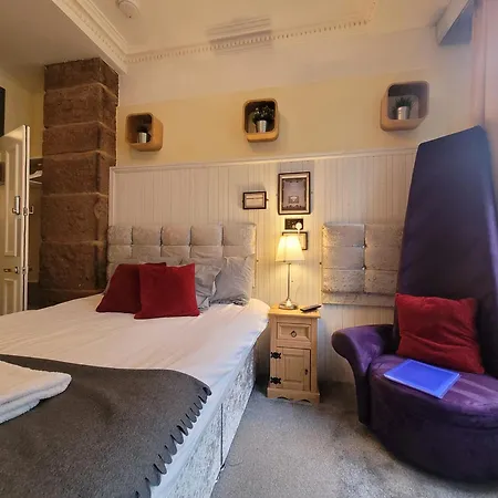 Guest house Frederick Douglass - In The *