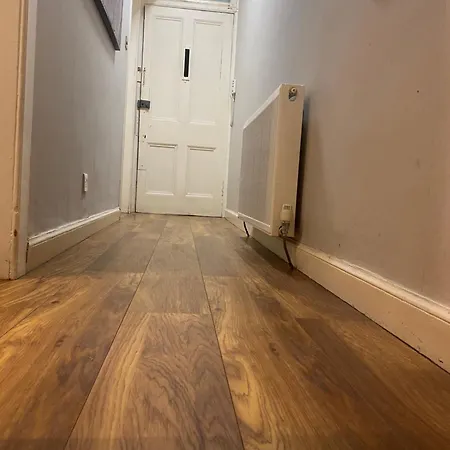 St Margaret's Loch Apartment