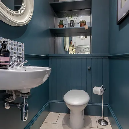 Stylish Victorian Apartment's Close To The Botanical Gardens, Free Parking! * Edimburgo