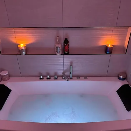 Immanuel House - Modern Luxury Victorian 1872 - Free Parking & Superfast Fibre Optic Wifi