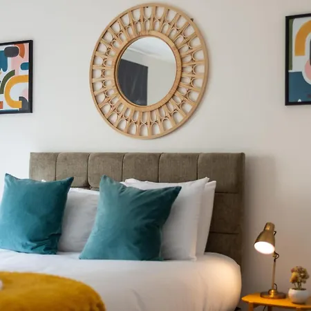 Ground Floor 2 Bed Flat Slateford Апартаменты *