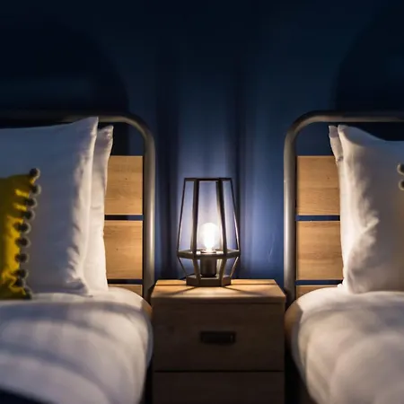 Quiet, 2 Bedroom Royal Mile Gem Edynburg